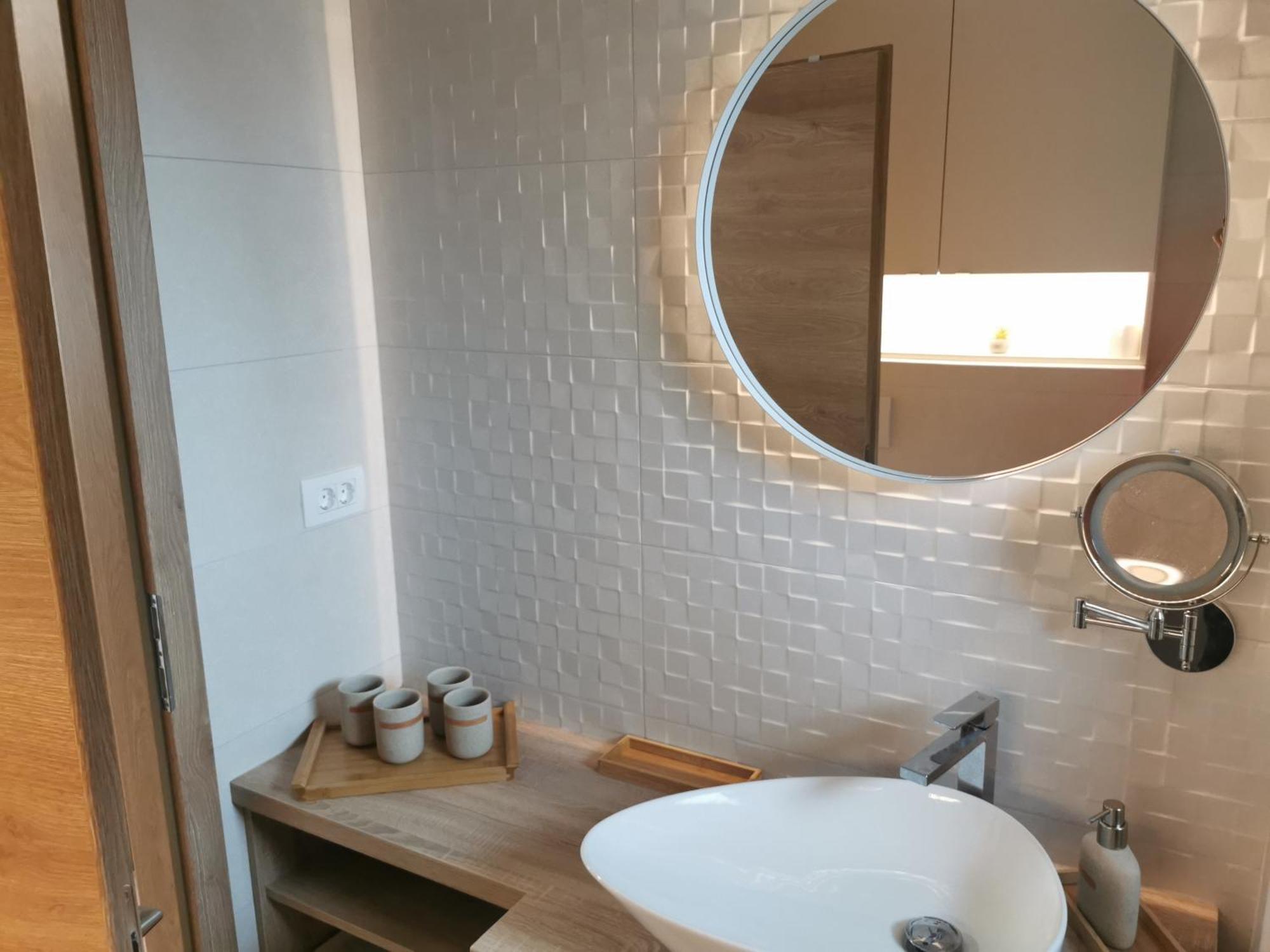 Apartma Bella Nadiza 코바리드 외부 사진